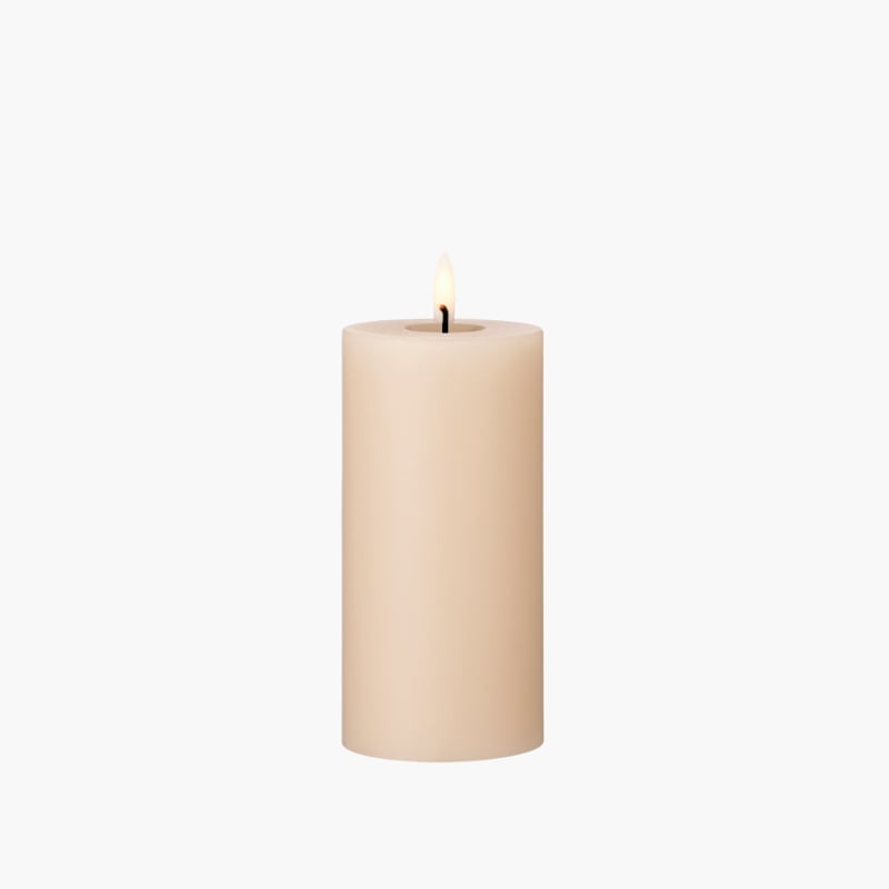 LED Pillar Candle 7,5x15 cm ice latte Ester & Erik 