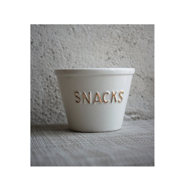 Kulho Snacks valk./kulta Bruka Design