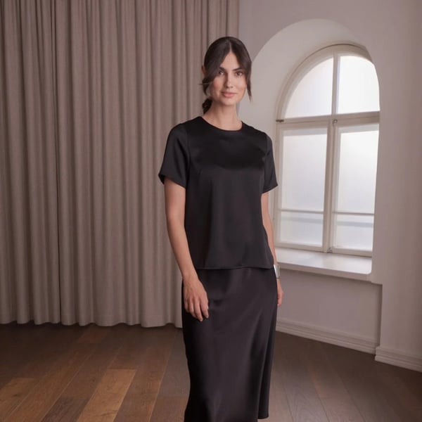 Short Sleeved Satin Shirt black Original Story 