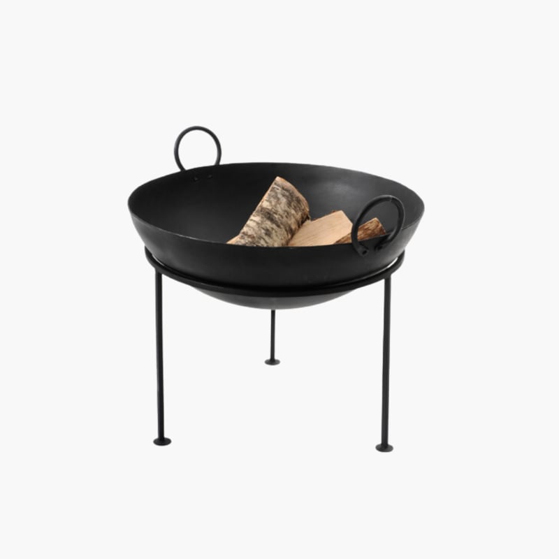 Tulipesä rauta jaloilla Bruka Design 