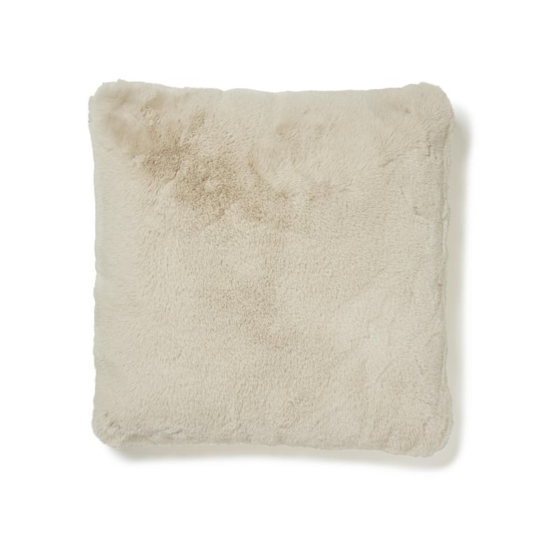 Fluffy Pillow Beige, 45X45 Skinnwille